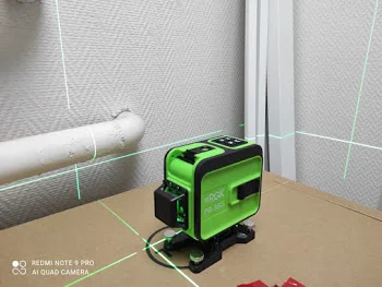 RGK PR-38G + штатив - лазерный нивелир 3d с зеленым лучом