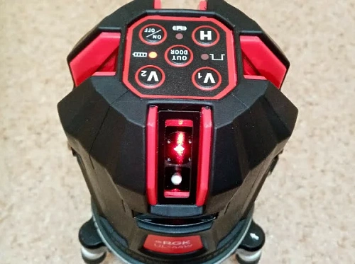 RGK UL-44W Black + штанга-упор, приемник, рейка, кронштейн - комплект лазерного нивелира