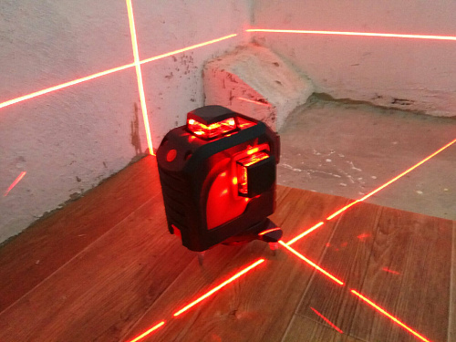 RGK PR-3M + штанга-упор - лазерный нивелир 3d с красным лучом