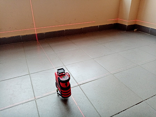 RGK PR-3R + штатив - лазерный нивелир 3d с красным лучом